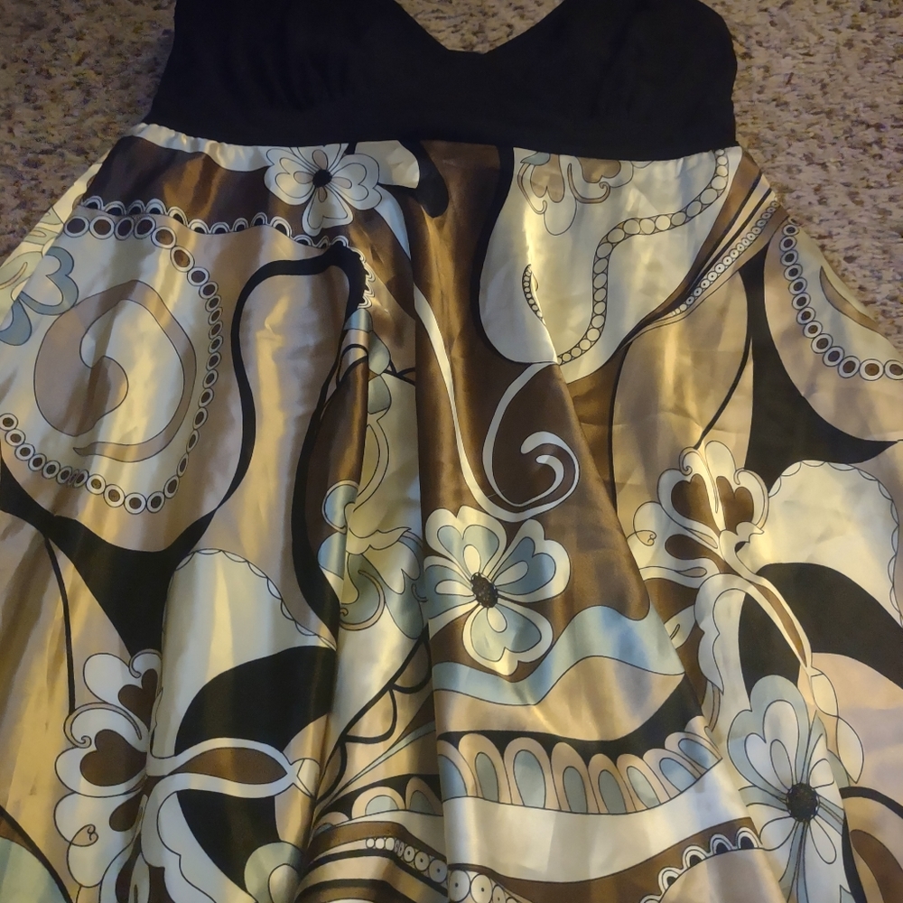 S.L. Fashion dress